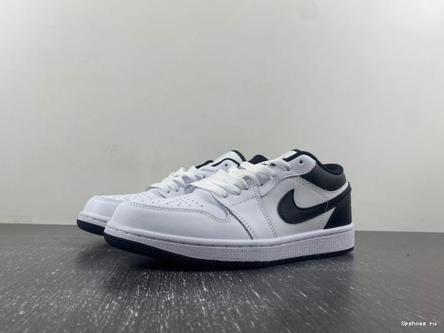 Jordan 553558-132 Air and white Low 1  black 1229